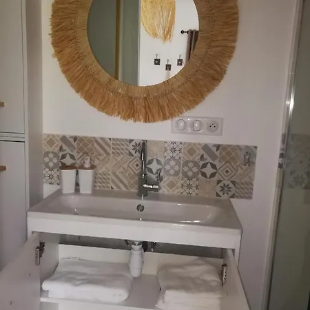 Le Insolite Gonnedouille 3*